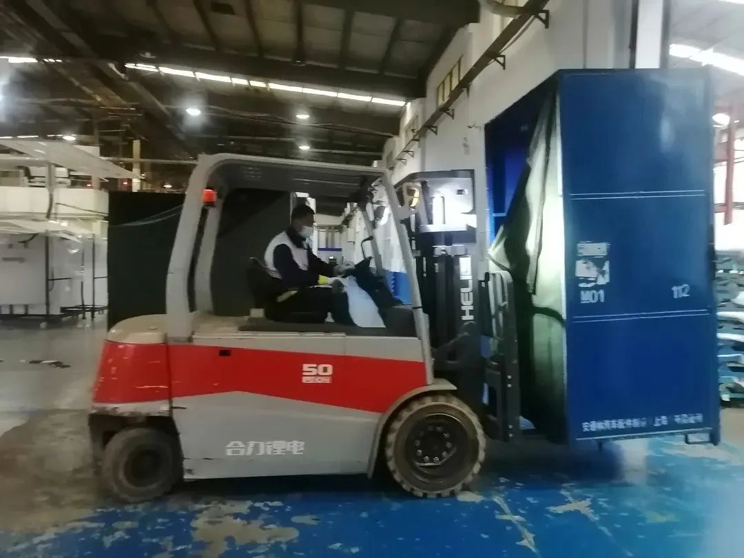 f81bac40f78d4af78fa64b553536a184.Jpeg f81bac40f78d4af78fa64b553536a184.Jpeg