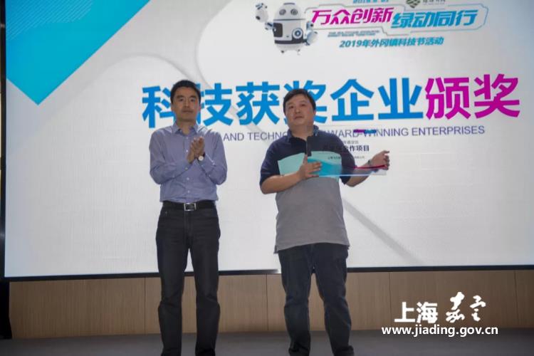 45cfd4e2ace24e52a3334dcc41251b64.jpg
