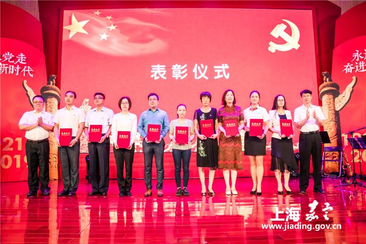 7b514ad3db574f94bb36a7c7495effba.jpg