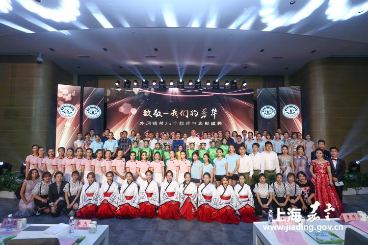 cfeac4d3bf604a98b1ed26ce18543af8.jpg